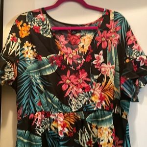 Shein Curve tropical floral short sleeve dress